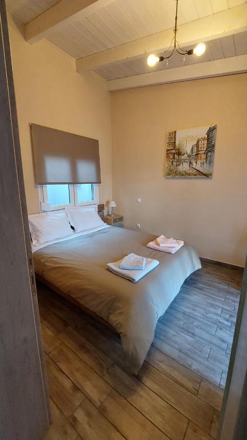 Ria'S Gardenview Apartment Янина Экстерьер фото