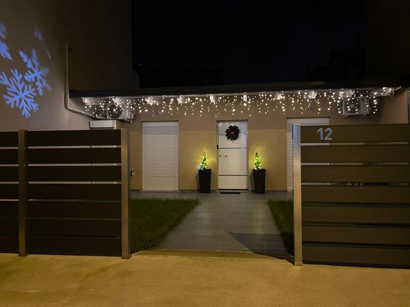 Ria'S Gardenview Apartment Янина Экстерьер фото