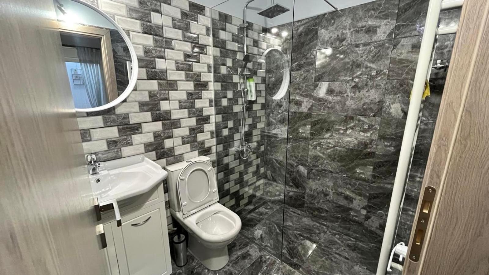 Ria'S Gardenview Apartment Янина Экстерьер фото
